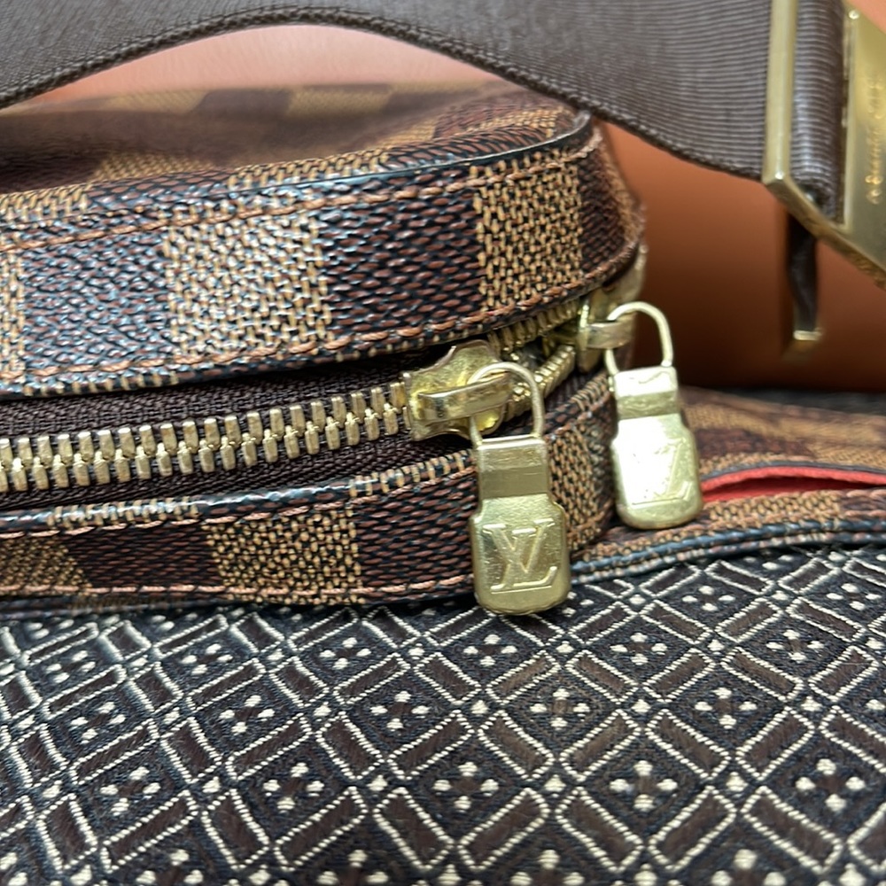 LIKE NEW LOUIS VUITTON DAMIER EBENE BROWN CANVAS GERONIMOS BAG CA1022 N51994 - Picture 15 of 17